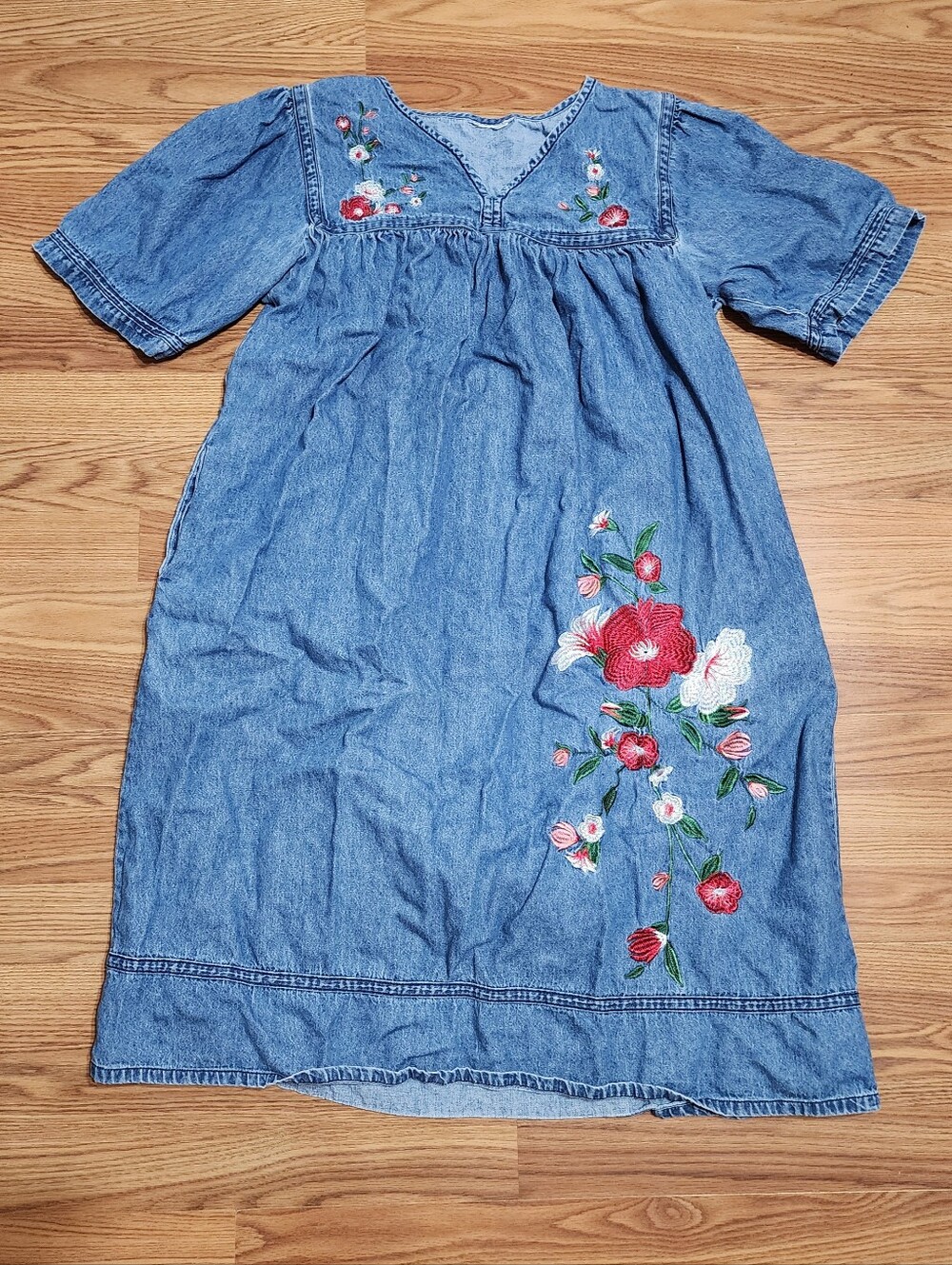Vtg Women's Embroidered Denim Dress Floral Cottagecore Boho Blue Jean Midi